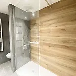 E405 - 42m2 Alpenschick Mit Balkon, Ausblick, Pool Διαμέρισμα Σεντ Μόριτζ