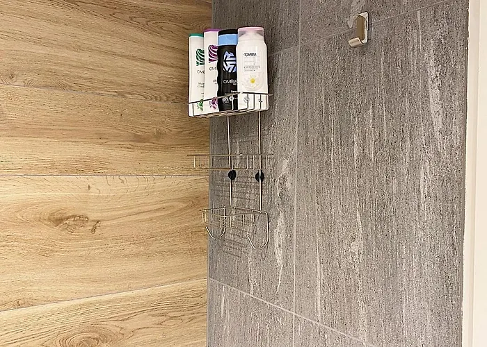 アパート 42m2 Alpenschick Mit Balkon, Ausblick, Pool - E405 サンモリッツ