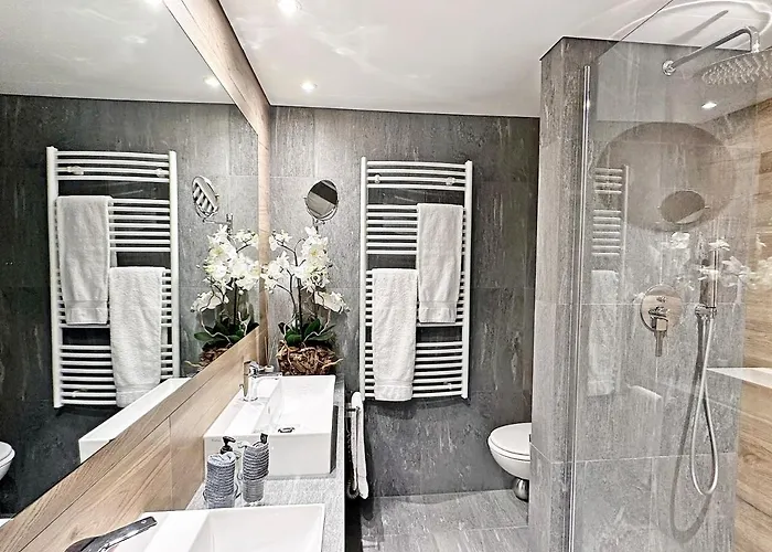 42m2 Alpenschick Mit Balkon, Ausblick, Pool - E405